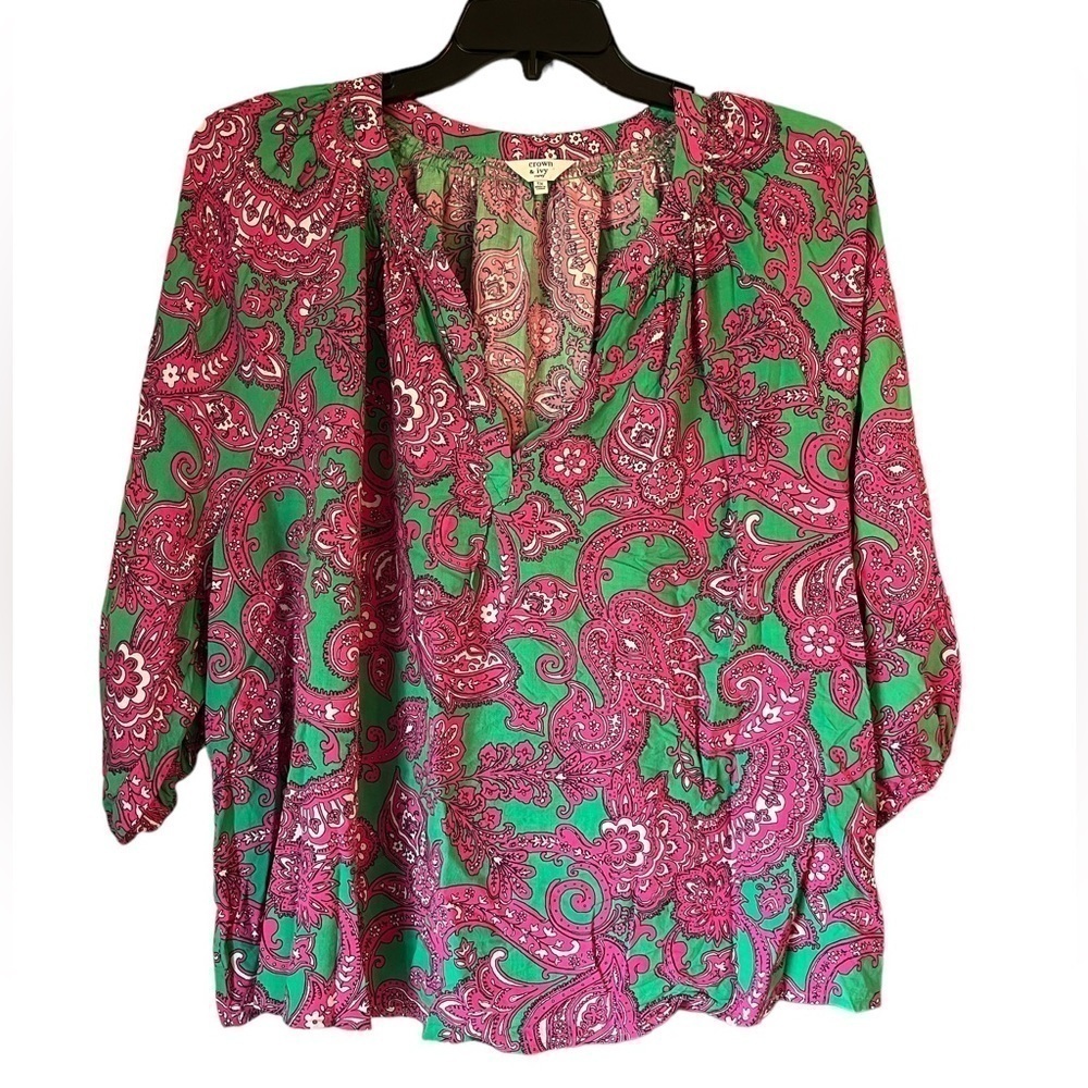 Crown & Ivy Women’s Floral Blouse